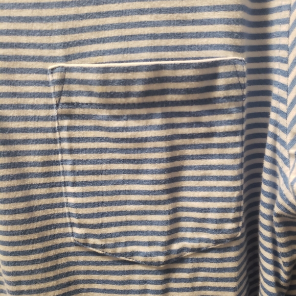 IZOD polo shirt 👕 - Picture 4 of 9